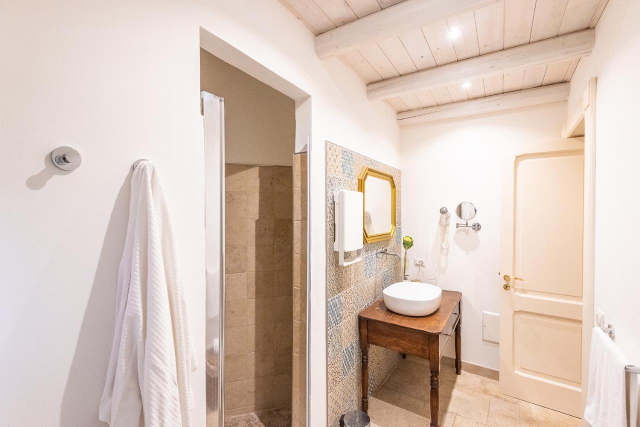 Rubichi 6 - Old Town Apartment Sit Lecce Luaran gambar