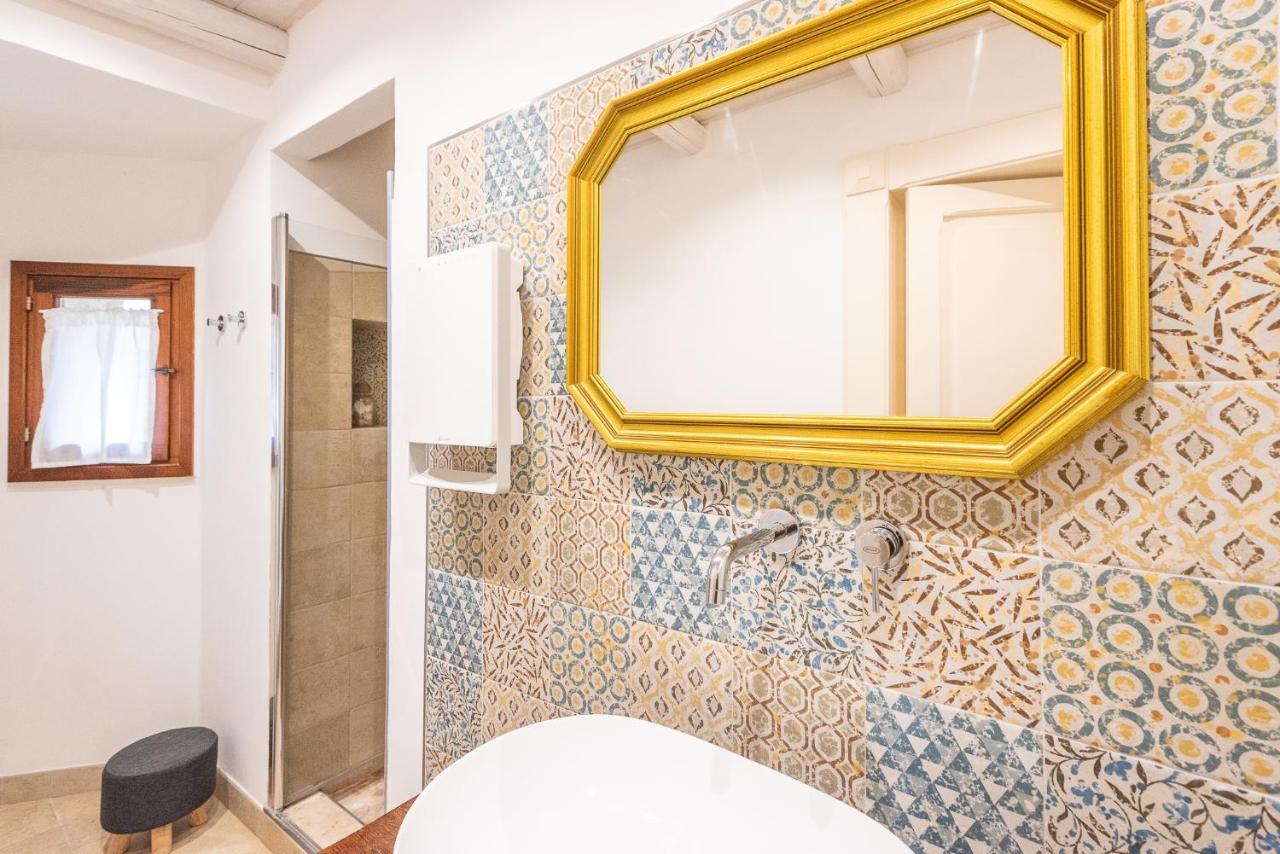 Rubichi 6 - Old Town Apartment Sit Lecce Luaran gambar