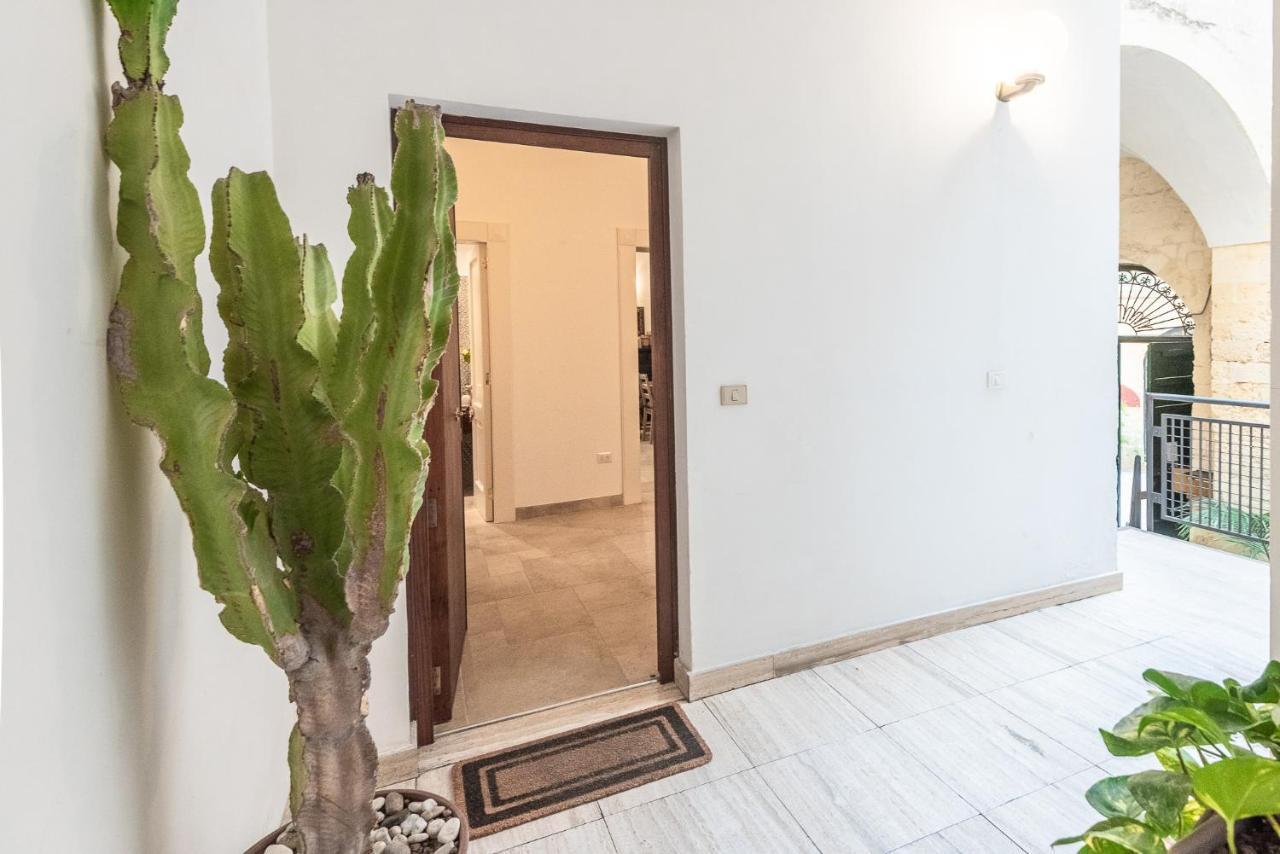 Rubichi 6 - Old Town Apartment Sit Lecce Luaran gambar